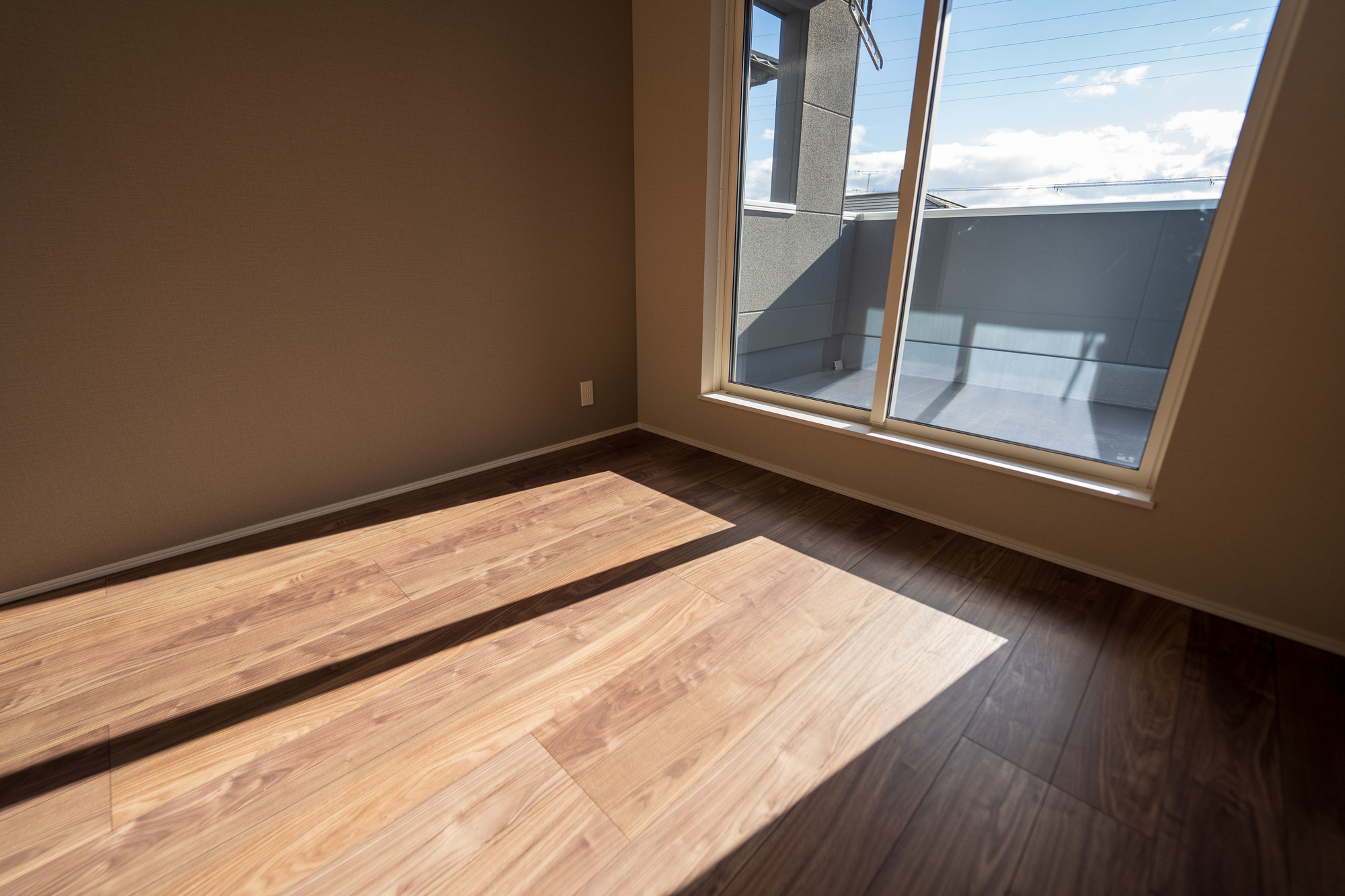 本格的な窓の遮熱対策ならリフォーム